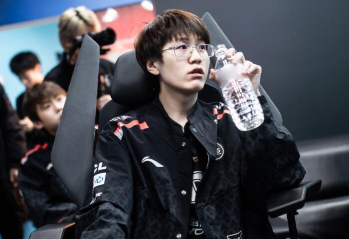 高节奏的比 高节奏的比