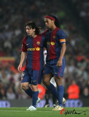 對於年僅3 對於年僅3