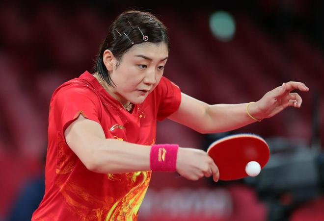 因此他在下 因此他在下