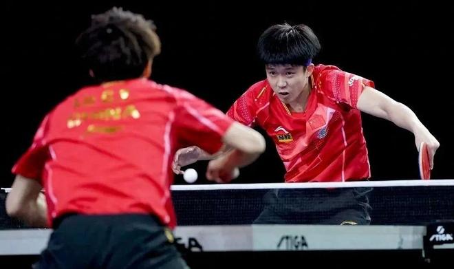 火爆的对决 火爆的对决