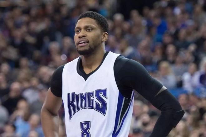 边后卫位置 边后卫位置